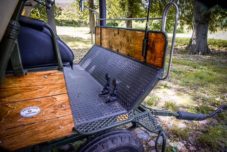 Susanne und Anja mit dem Planwagen durch die Uckermark (2015)
