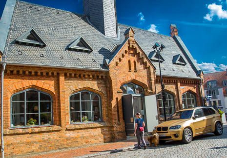 Susanne und Anja mit dem Planwagen durch die Uckermark (2015)