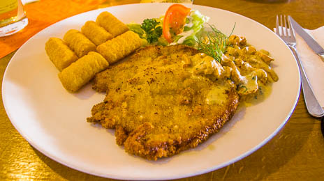 Susanne und Anja mit dem Planwagen durch die Uckermark (2015)